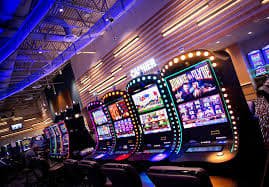 Antarmuka Roulette Dealer Langsung manistoto dengan roda 3D dan panel taruhan